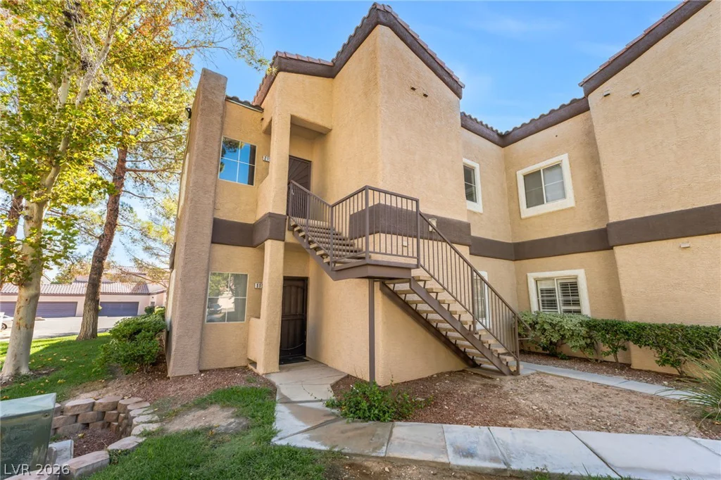 5250 Rainbow, Las Vegas, NV 89118