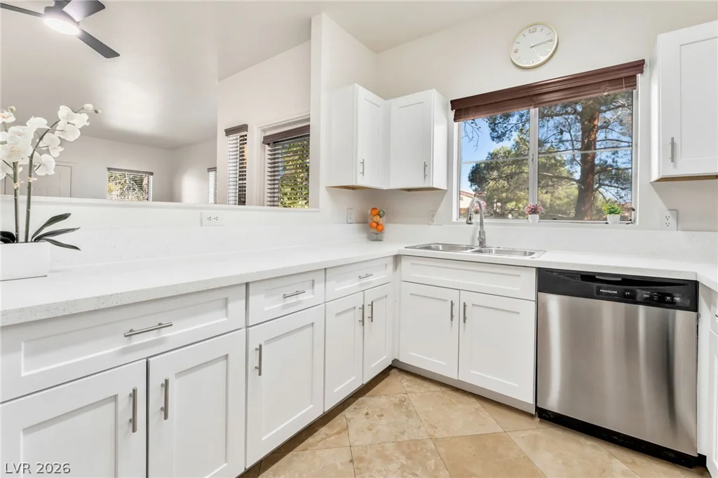 5250 Rainbow, Las Vegas, NV 89118
