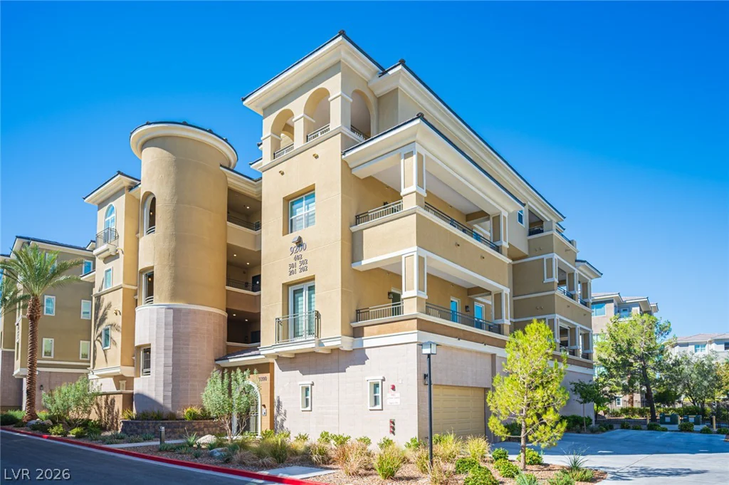 9200 Las Manaitas, Las Vegas, NV 89144