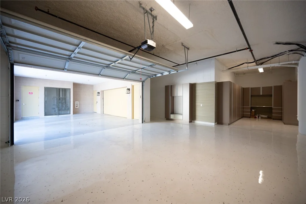 9200 Las Manaitas, Las Vegas, NV 89144