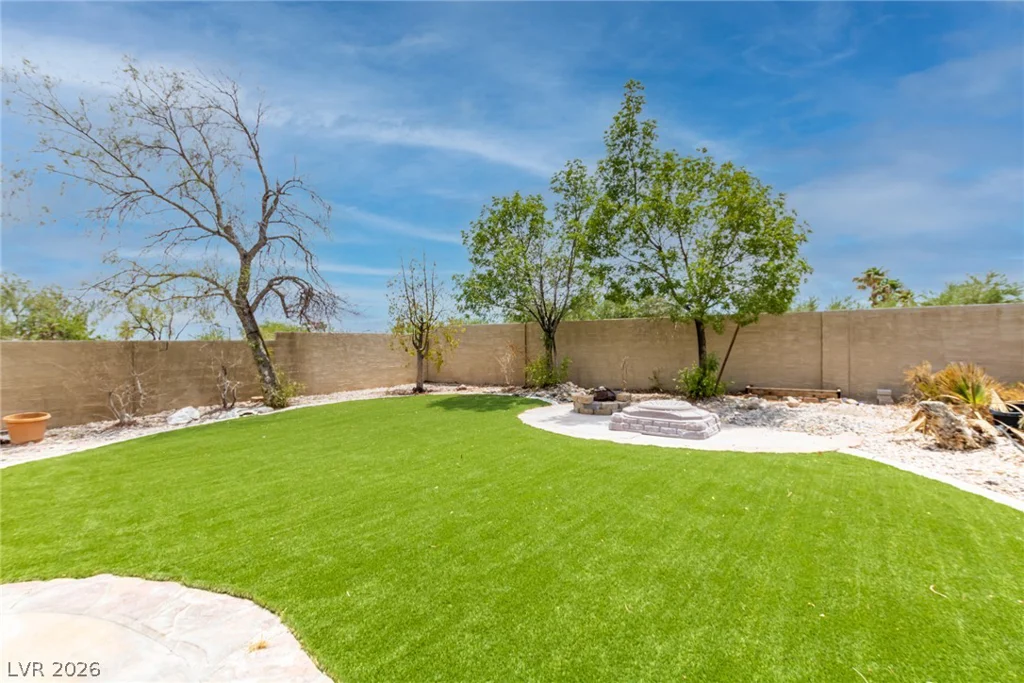 10917 Fog Hollow, Las Vegas, NV 89135