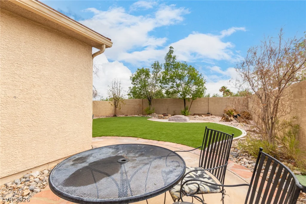 10917 Fog Hollow, Las Vegas, NV 89135