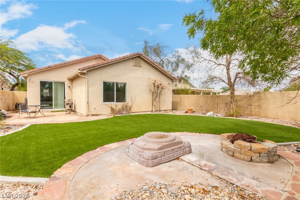 10917 Fog Hollow, Las Vegas, NV 89135
