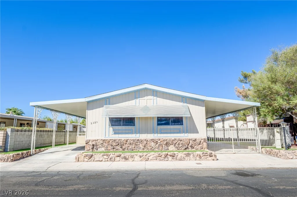 3233 Tularosa, Las Vegas, NV 89122