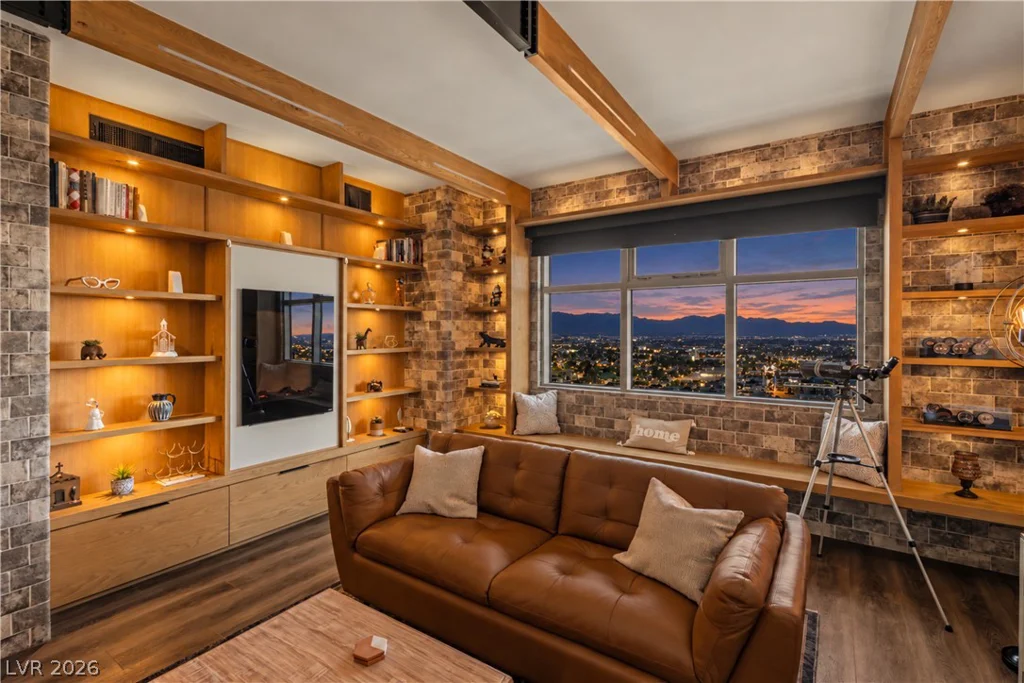150 Las Vegas, Las Vegas, NV 89101