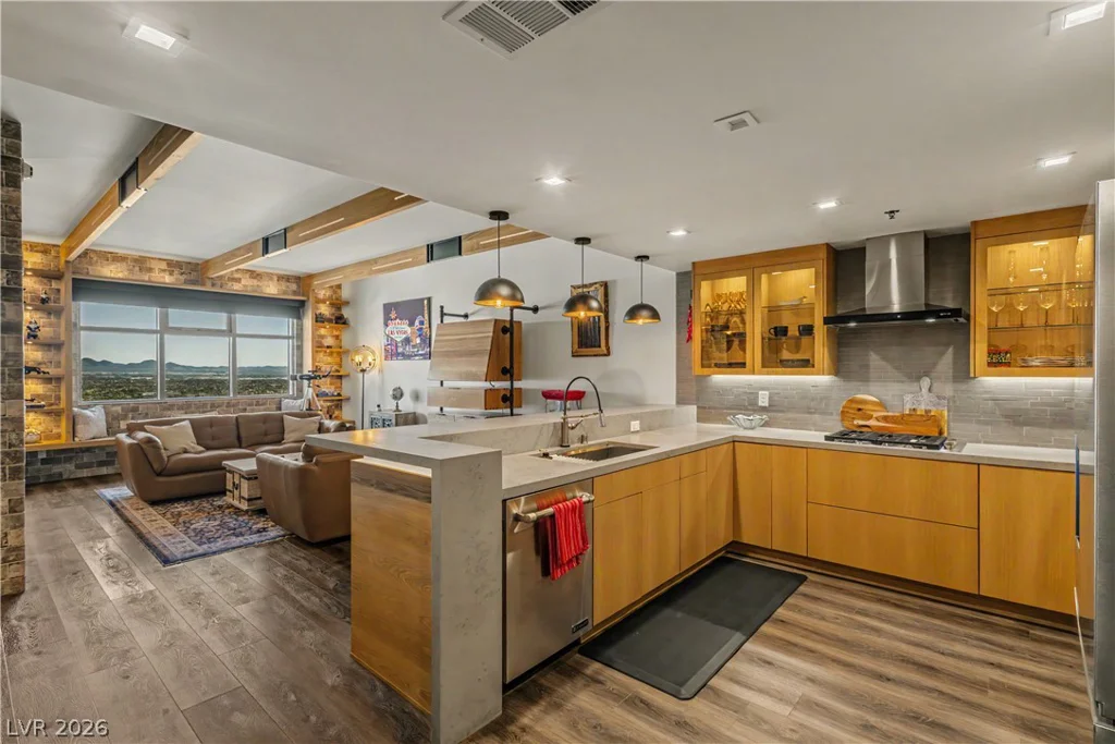 150 Las Vegas, Las Vegas, NV 89101