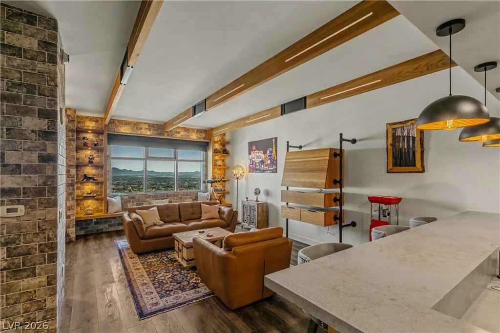 150 Las Vegas, Las Vegas, NV 89101