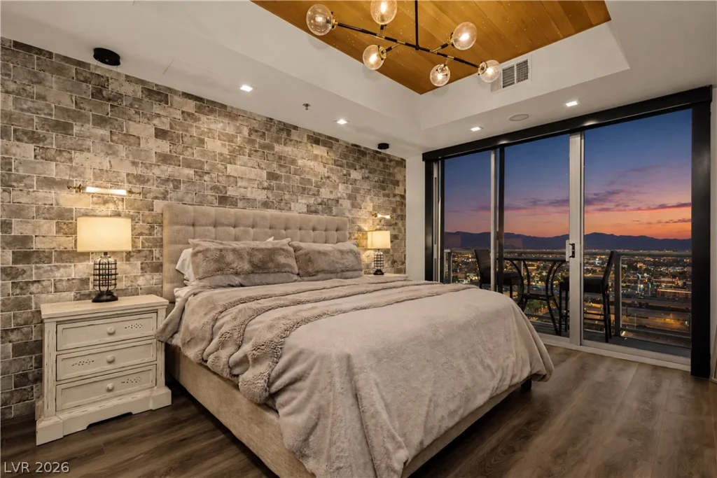 150 Las Vegas, Las Vegas, NV 89101