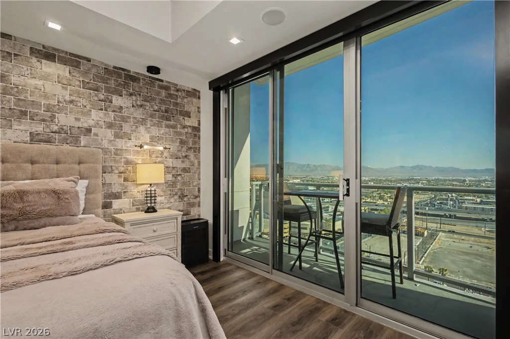 150 Las Vegas, Las Vegas, NV 89101