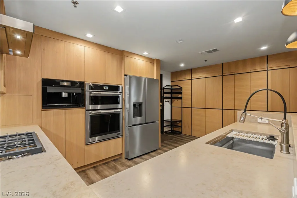 150 Las Vegas, Las Vegas, NV 89101