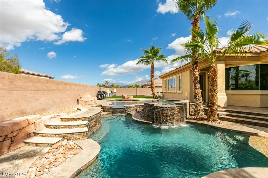 7561 Prancing Pony, Las Vegas, NV 89131