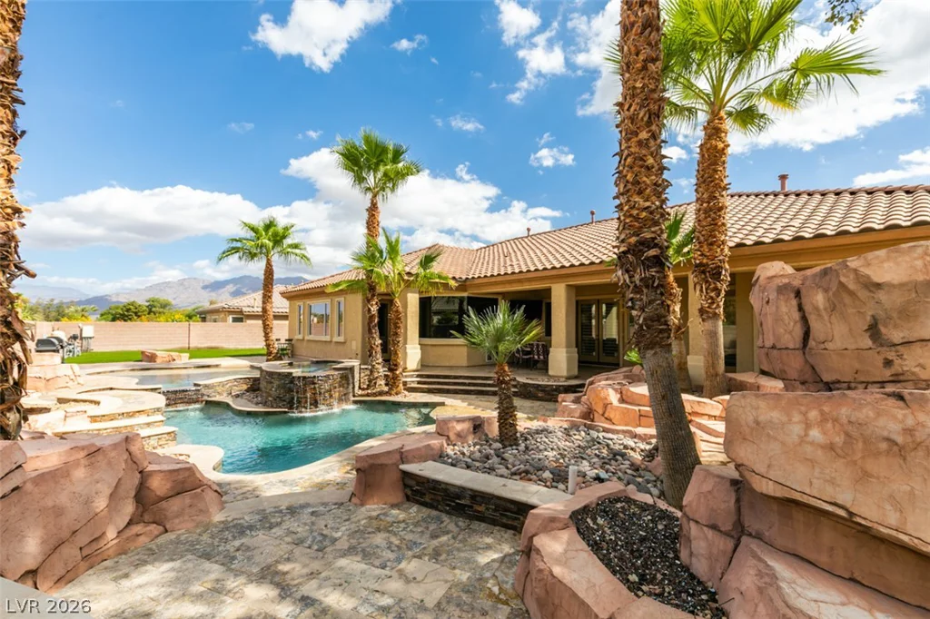 7561 Prancing Pony, Las Vegas, NV 89131