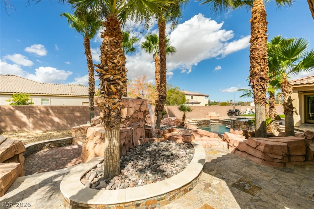 7561 Prancing Pony, Las Vegas, NV 89131