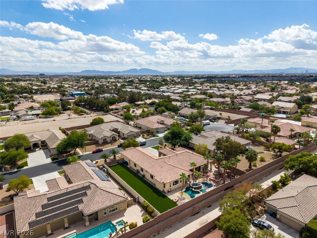 7561 Prancing Pony, Las Vegas, NV 89131
