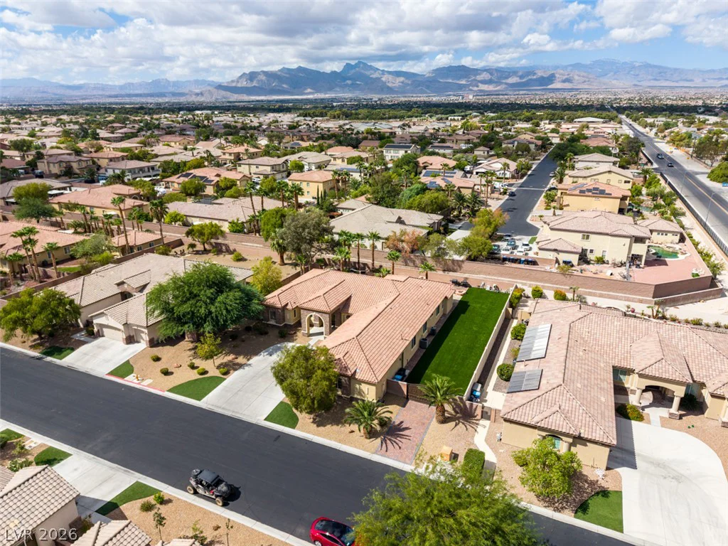 7561 Prancing Pony, Las Vegas, NV 89131