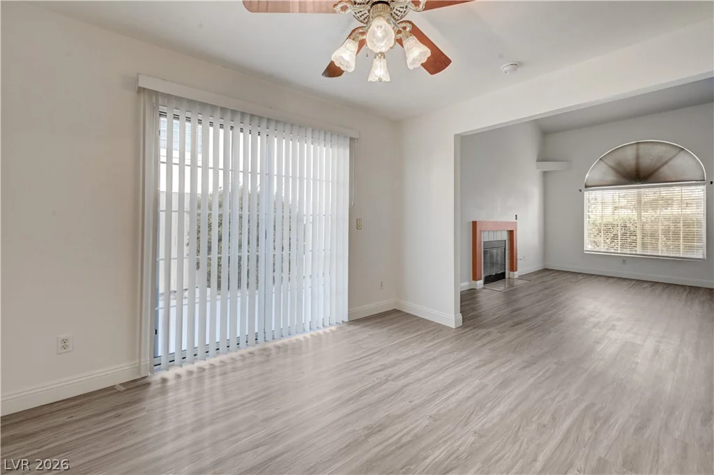 8464 Vast Horizon, Las Vegas, NV 89129