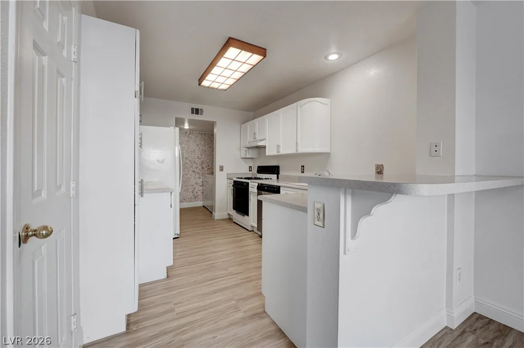8464 Vast Horizon, Las Vegas, NV 89129