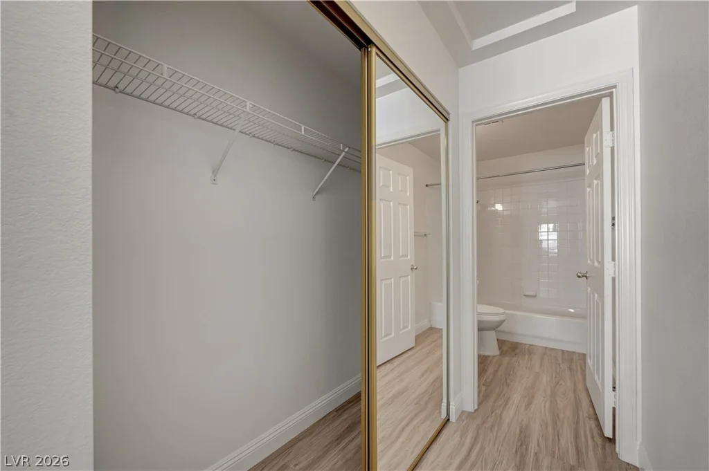 8464 Vast Horizon, Las Vegas, NV 89129