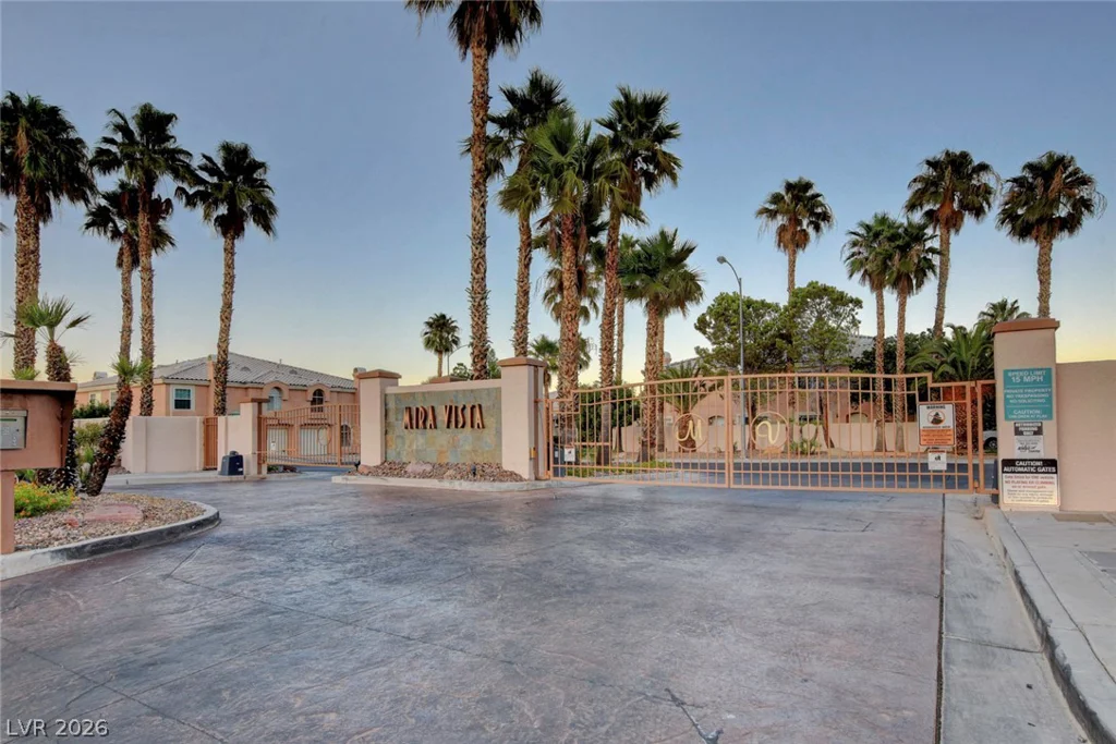 8464 Vast Horizon, Las Vegas, NV 89129
