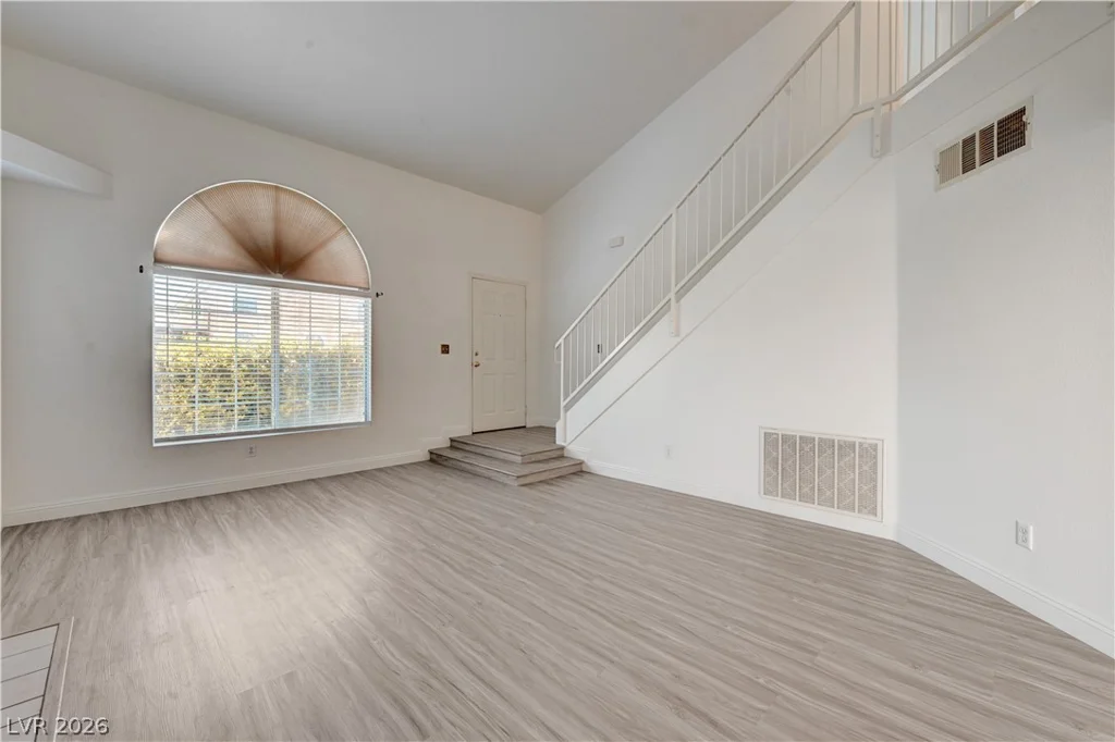 8464 Vast Horizon, Las Vegas, NV 89129