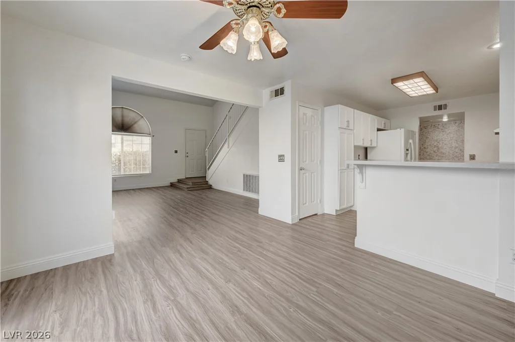 8464 Vast Horizon, Las Vegas, NV 89129