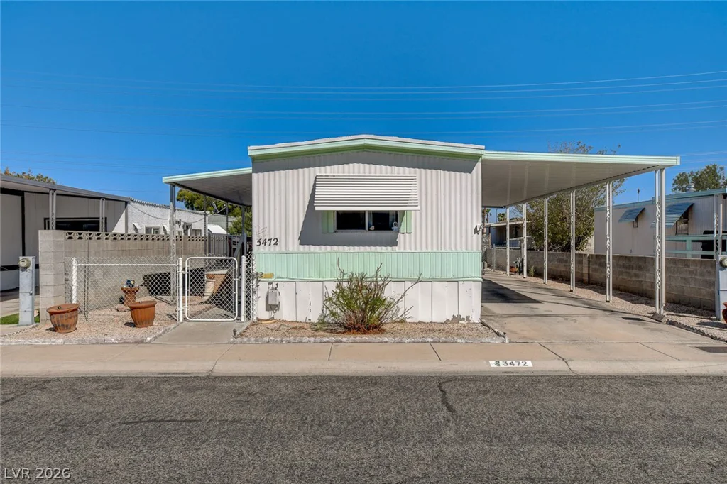 3472 Katmai, Las Vegas, NV 89122