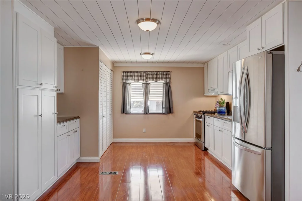3472 Katmai, Las Vegas, NV 89122