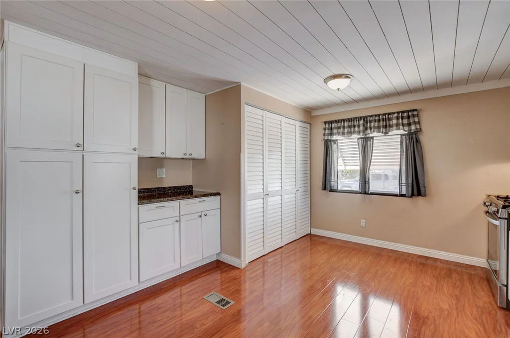3472 Katmai, Las Vegas, NV 89122