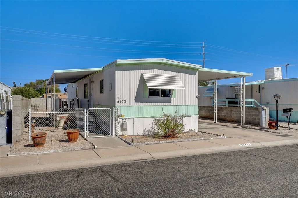 3472 Katmai, Las Vegas, NV 89122