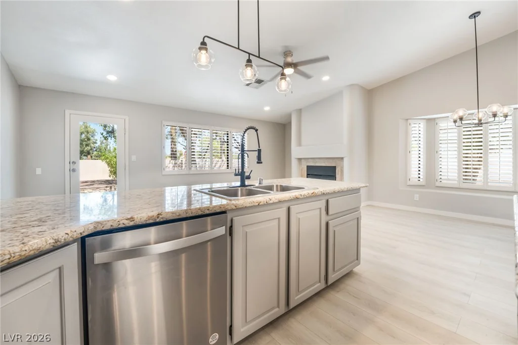 2433 Chatfield, Las Vegas, NV 89128