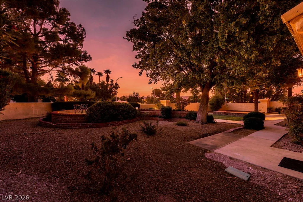 2433 Chatfield, Las Vegas, NV 89128