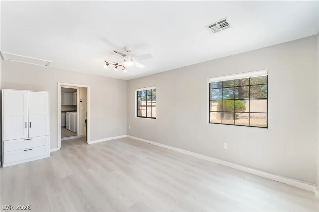 2433 Chatfield, Las Vegas, NV 89128