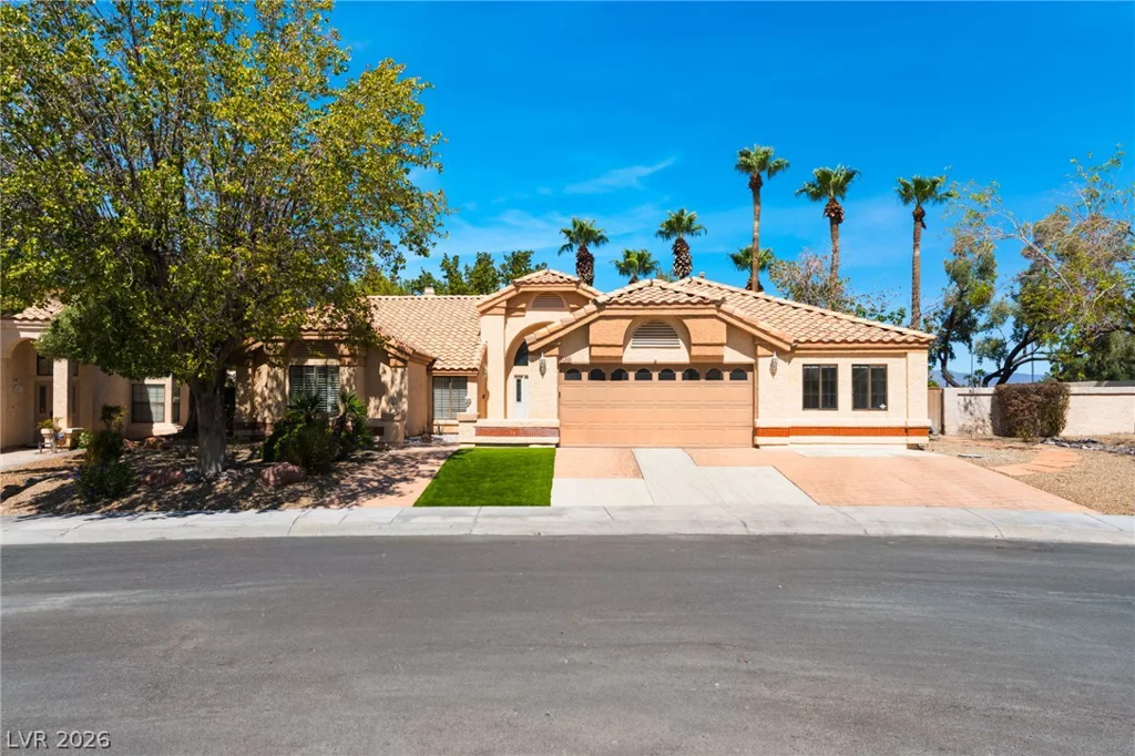 2433 Chatfield, Las Vegas, NV 89128