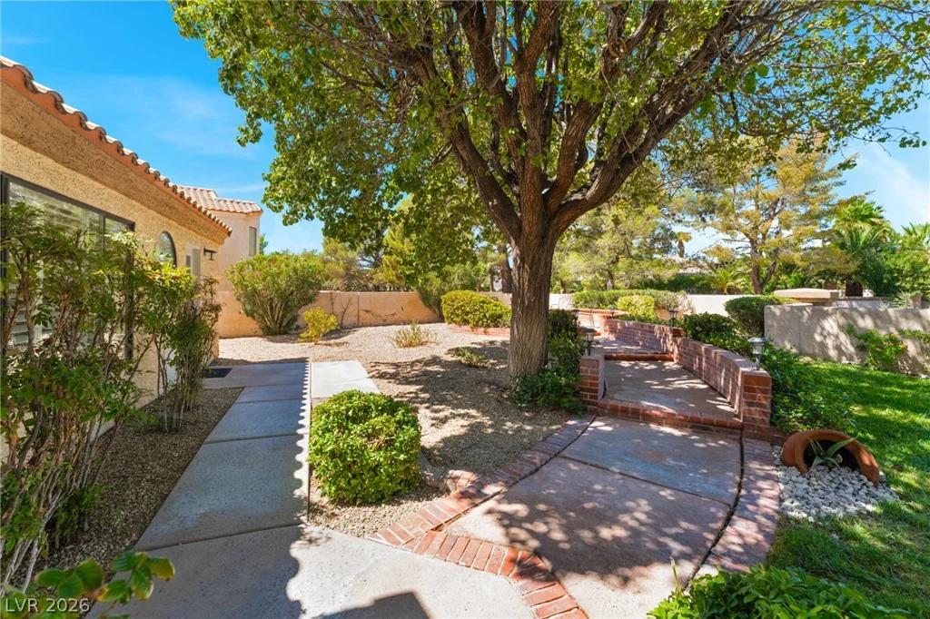 2433 Chatfield, Las Vegas, NV 89128