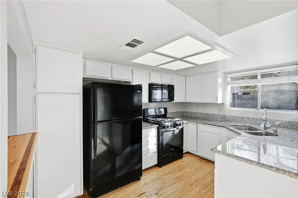 6808 Megan, Las Vegas, NV 89108