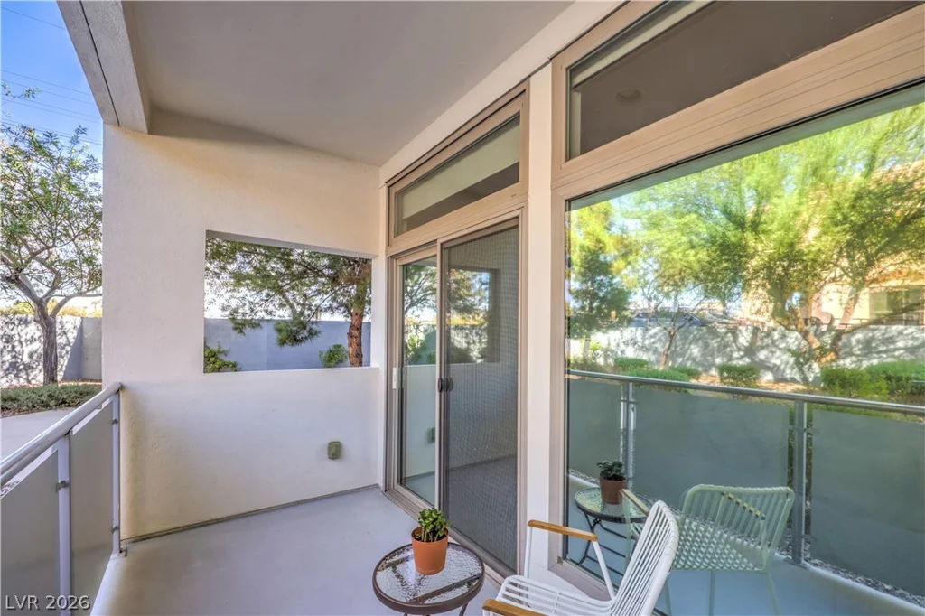 8925 Flamingo, Las Vegas, NV 89147