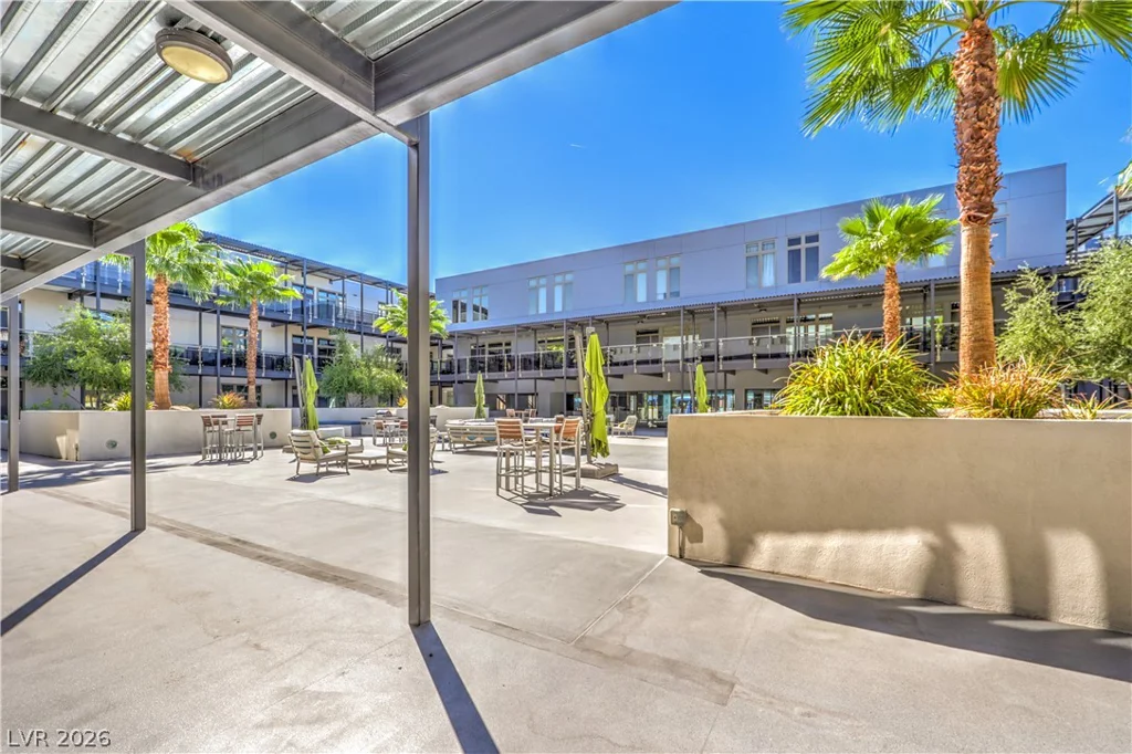 8925 Flamingo, Las Vegas, NV 89147
