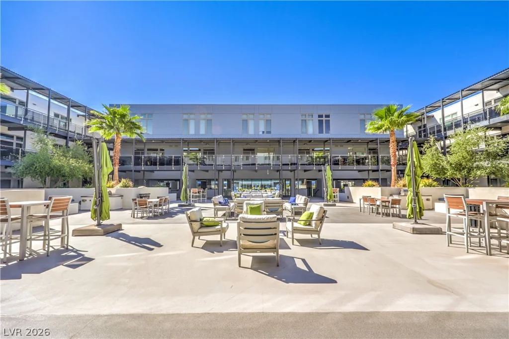 8925 Flamingo, Las Vegas, NV 89147