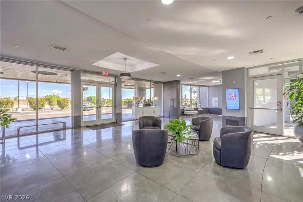 8925 Flamingo, Las Vegas, NV 89147