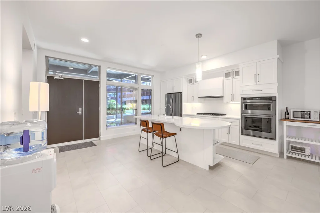 8925 Flamingo, Las Vegas, NV 89147