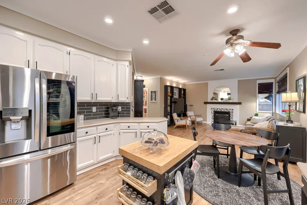 9739 Tumble Lake, Las Vegas, NV 89147