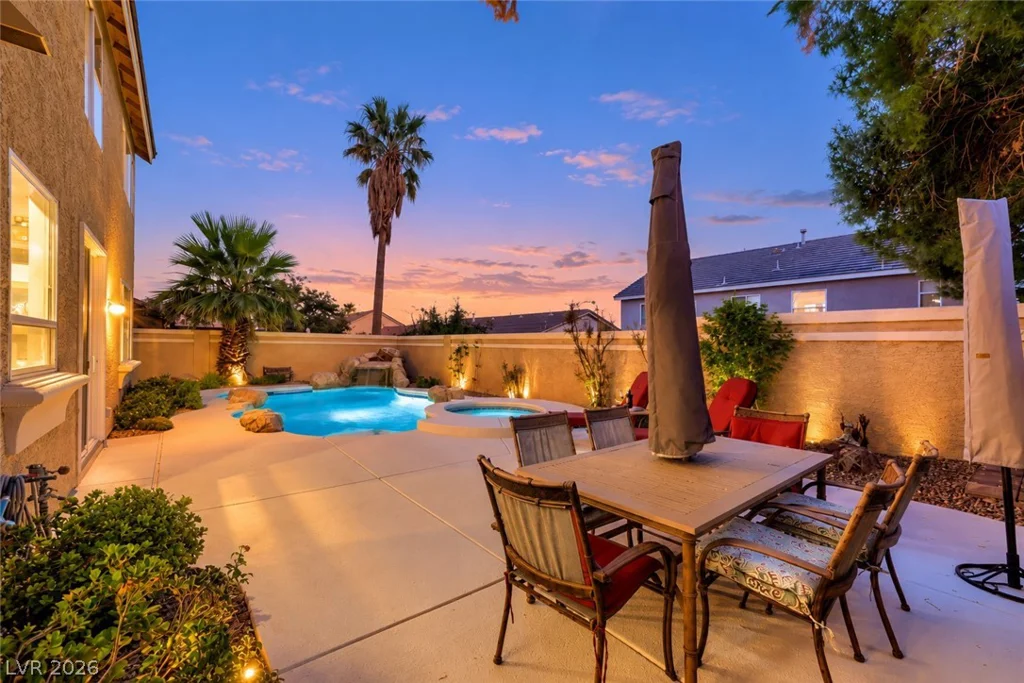 9739 Tumble Lake, Las Vegas, NV 89147