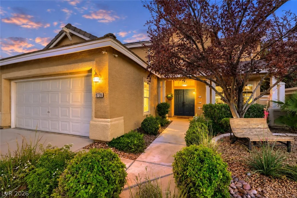 9739 Tumble Lake, Las Vegas, NV 89147