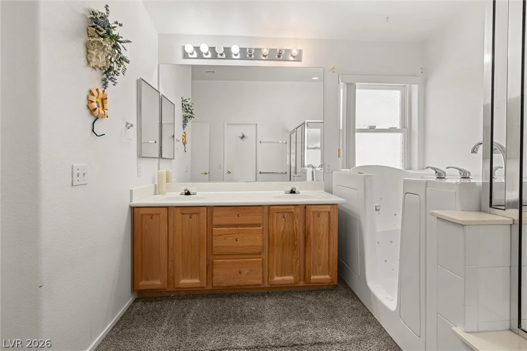 7857 Delhi, Las Vegas, NV 89129