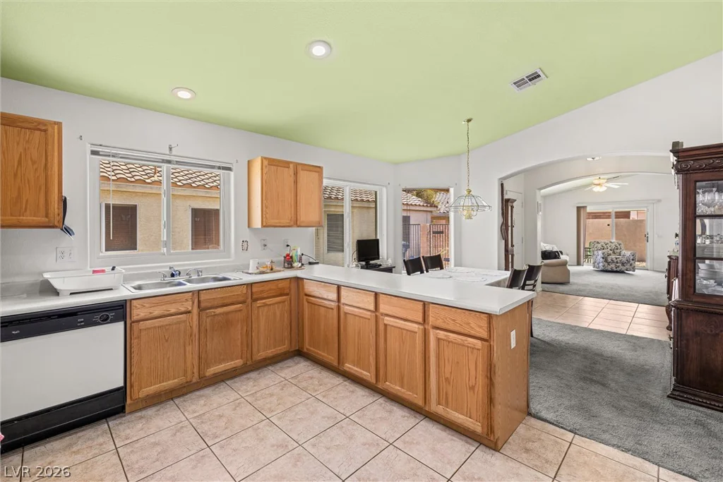7857 Delhi, Las Vegas, NV 89129