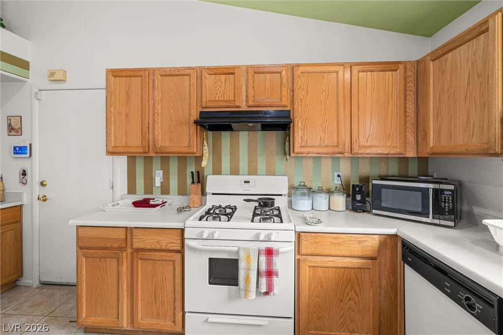 7857 Delhi, Las Vegas, NV 89129