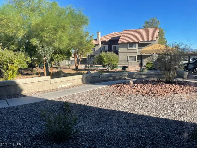 5034 Rainbow, Las Vegas, NV 89118