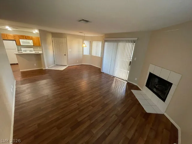 5034 Rainbow, Las Vegas, NV 89118