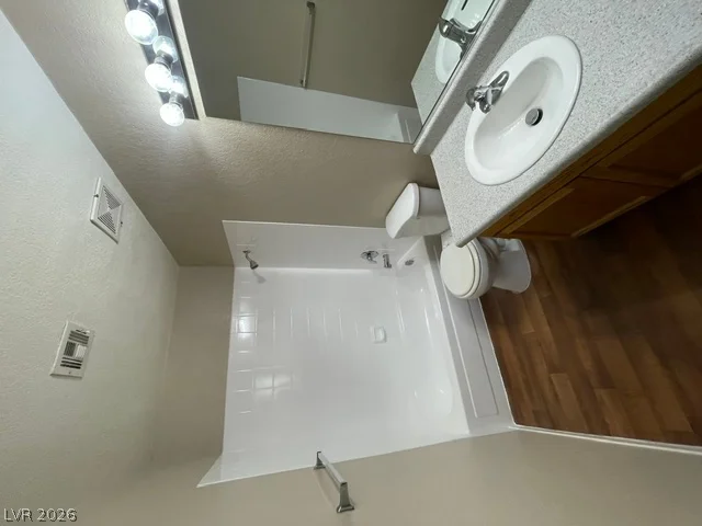 5034 Rainbow, Las Vegas, NV 89118