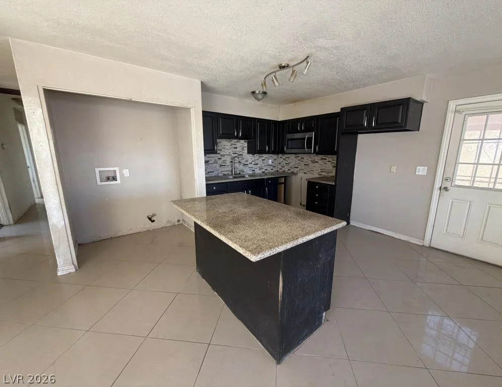 851 Carey, North Las Vegas, NV 89030